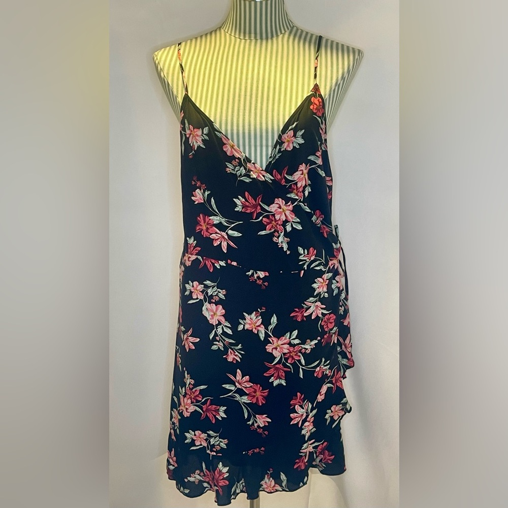 H&M Floral Wrap Dress (10)